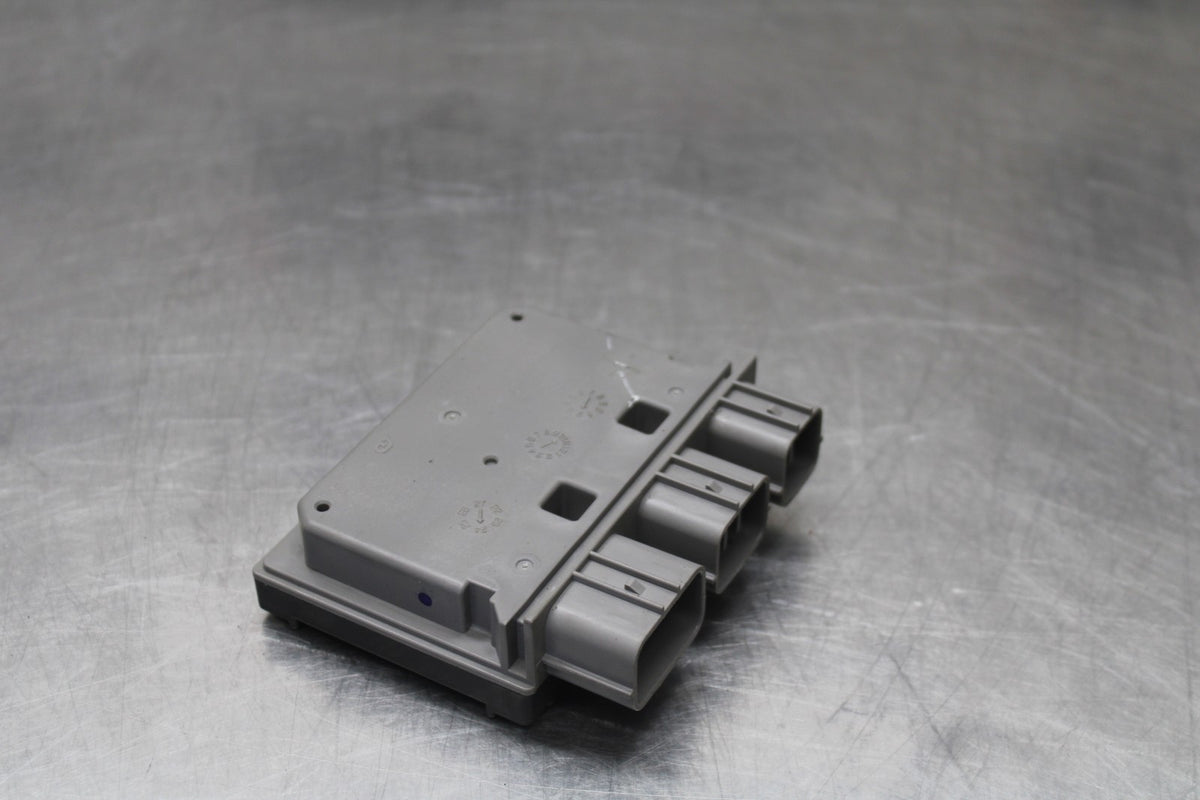 24-25 KAWASAKI NINJA ZX6R RELAY ASSEMBLY BOX BB939