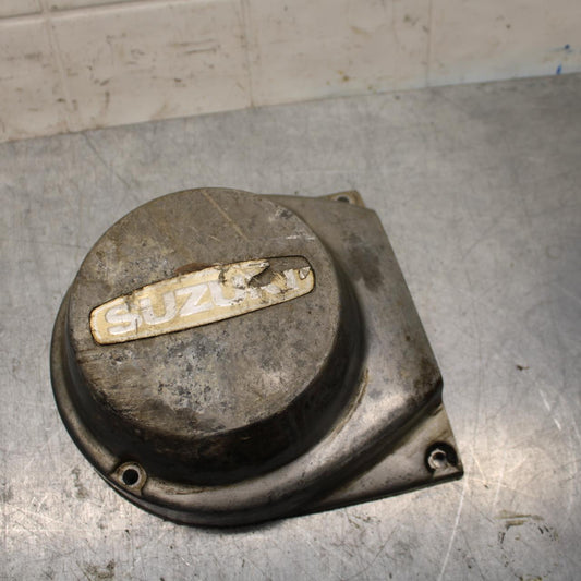 75 SUZUKI GT 550 STATOR MAGNETO ALTERNATOR GENERATOR COVER BB72