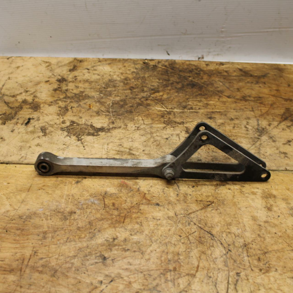 06-15 YAMAHA FZ1 REAR DOGBONE SHOCK LINKAGE LINK BB326