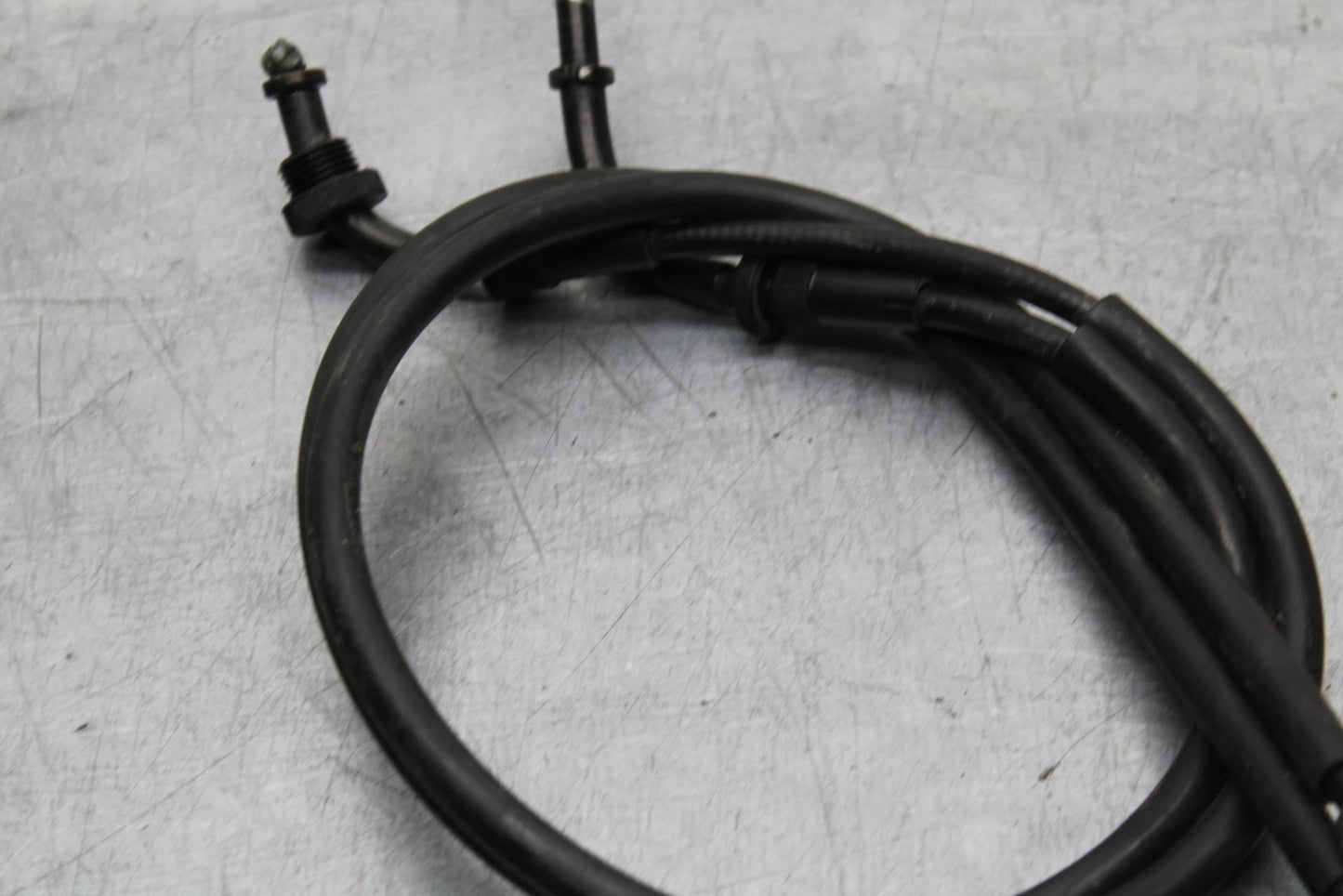 1999 Suzuki GSXR600 THROTTLE CABLES LINES 58300-33E00 58300-33E10 BB580
