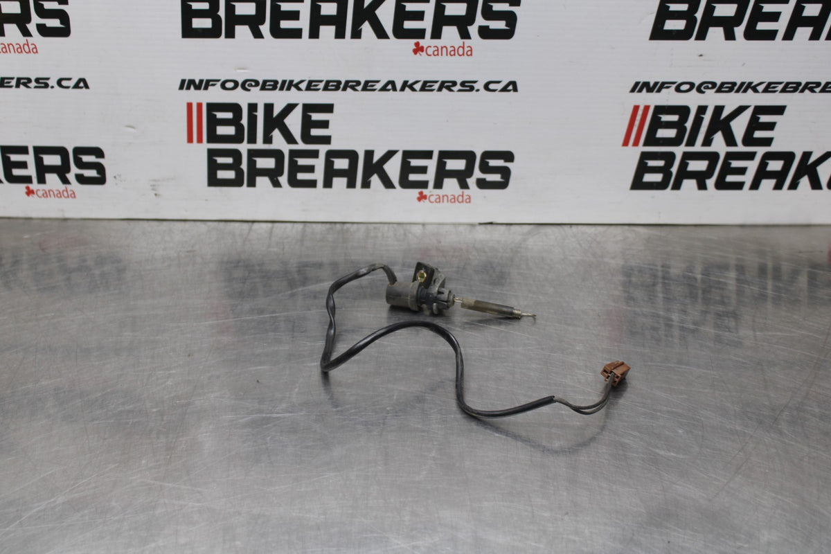 05 YAMAHA YZF R6 REAR BRAKE STOP SWITCH BB858