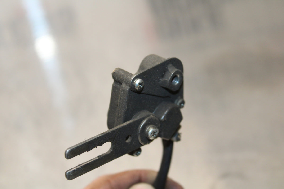 07 KAWASAKI Z1000 KICKSTAND SIDE KICK STAND SENSOR BB148