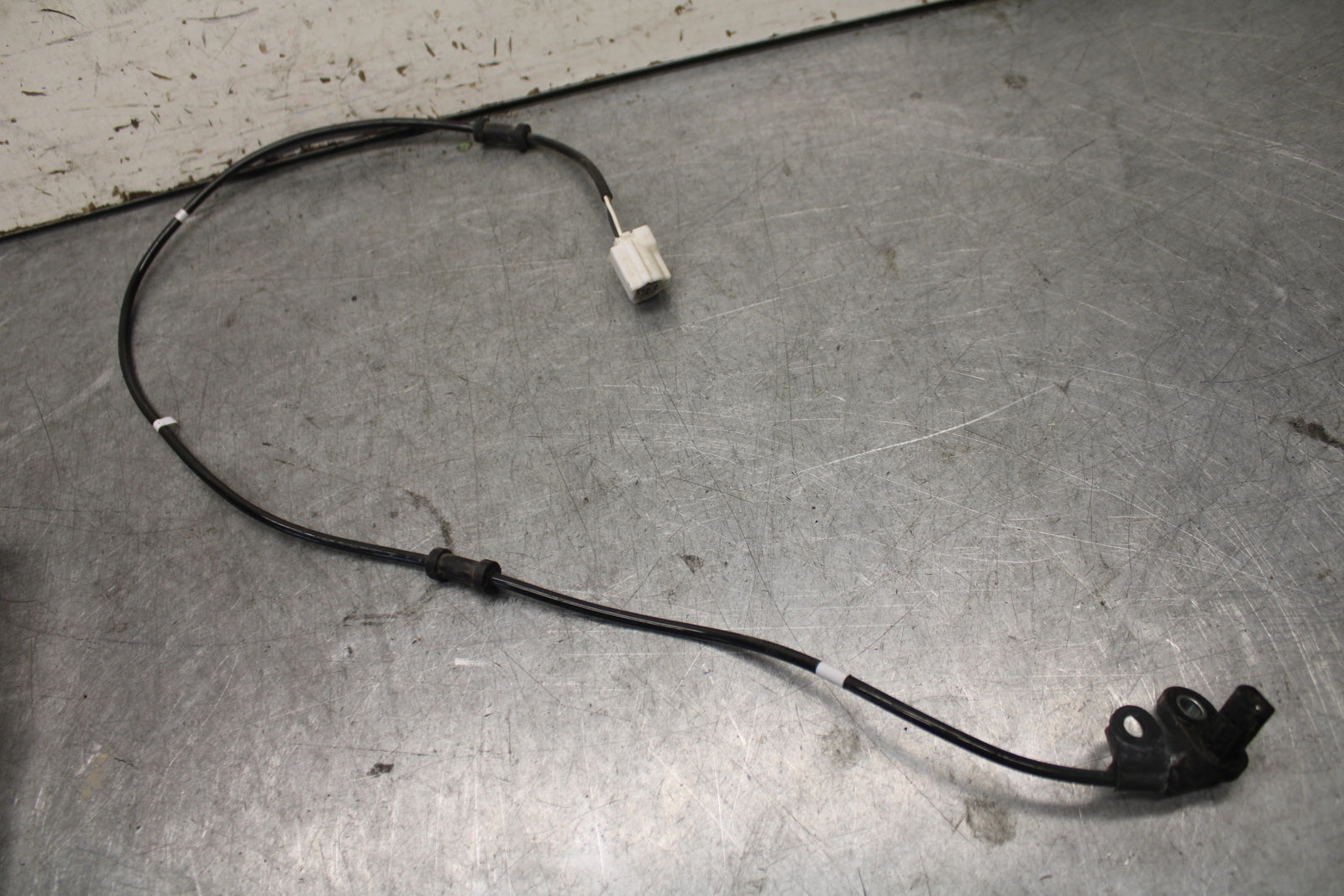 22-24 YAMAHA XSR900 FRONT ABS BRAKE SENSOR BB683