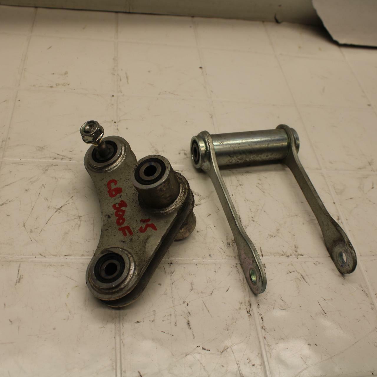 15-16 HONDA CB300F REAR DOGBONE SHOCK LINKAGE LINK 52465-KYJ-900 BB05
