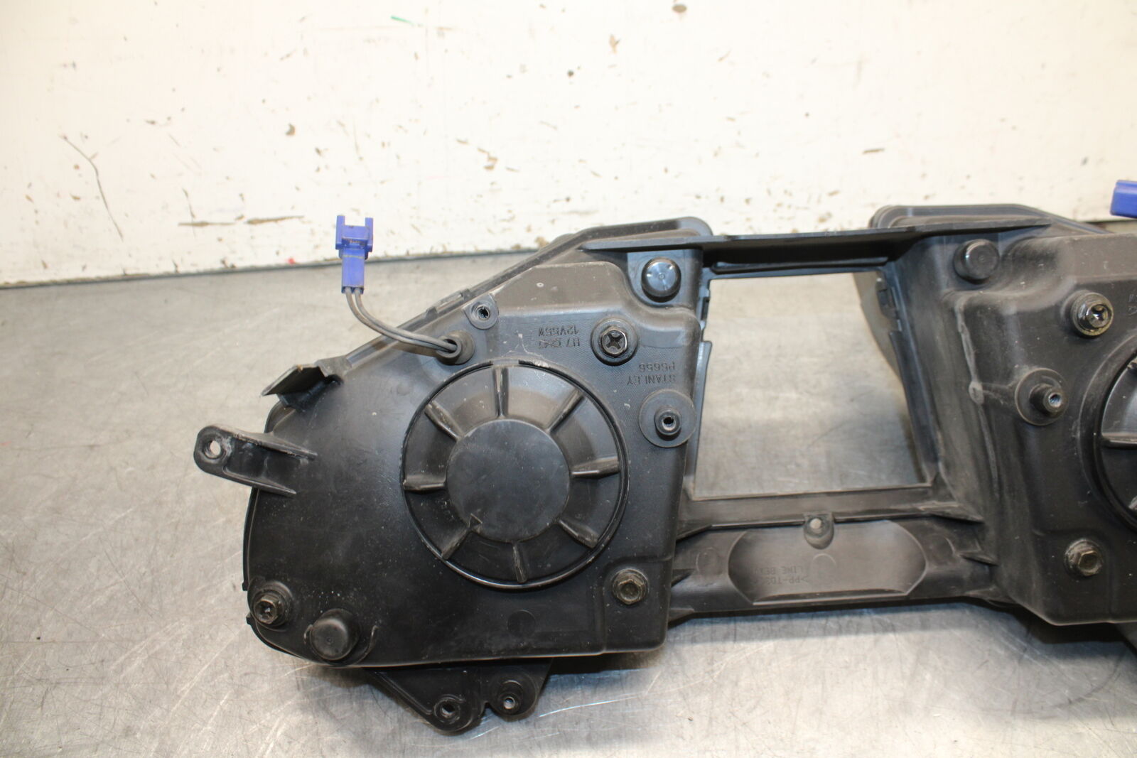 06 YAMAHA YZF R6 FRONT HEADLIGHT HEAD LIGHT LAMP BB716