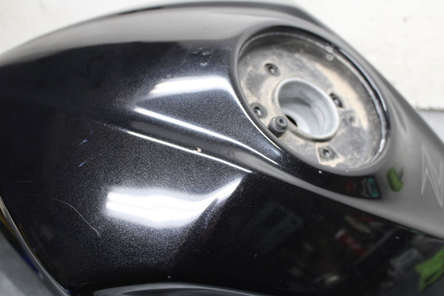 19-22 KAWASAKI Z400 GAS TANK FUEL CELL PETROL RESERVOIR BB708