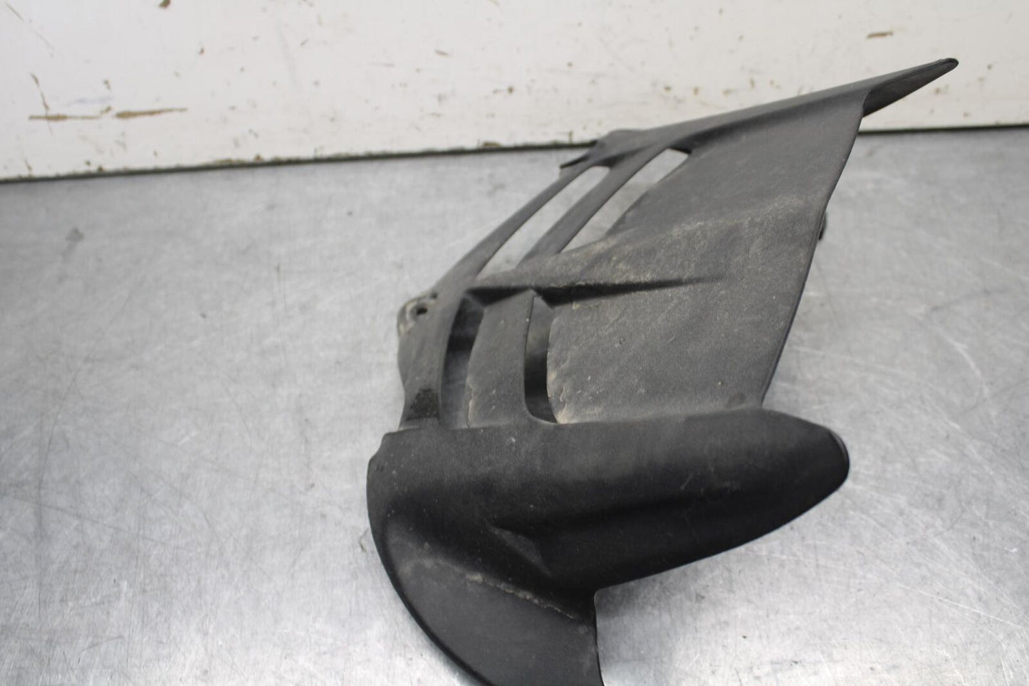 09-12 KAWASAKI NINJA ZX6R REAR BACK WHEEL TIRE HUGGER FENDER 35023-0171 BB640