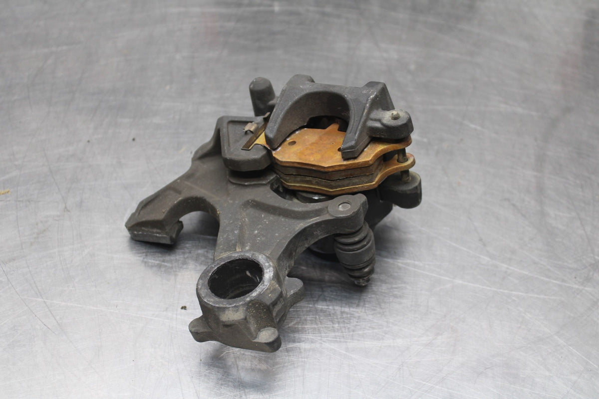 08-10 SUZUKI GSXR750 REAR BACK BRAKE CALIPER W MOUNT BRACKET BB854
