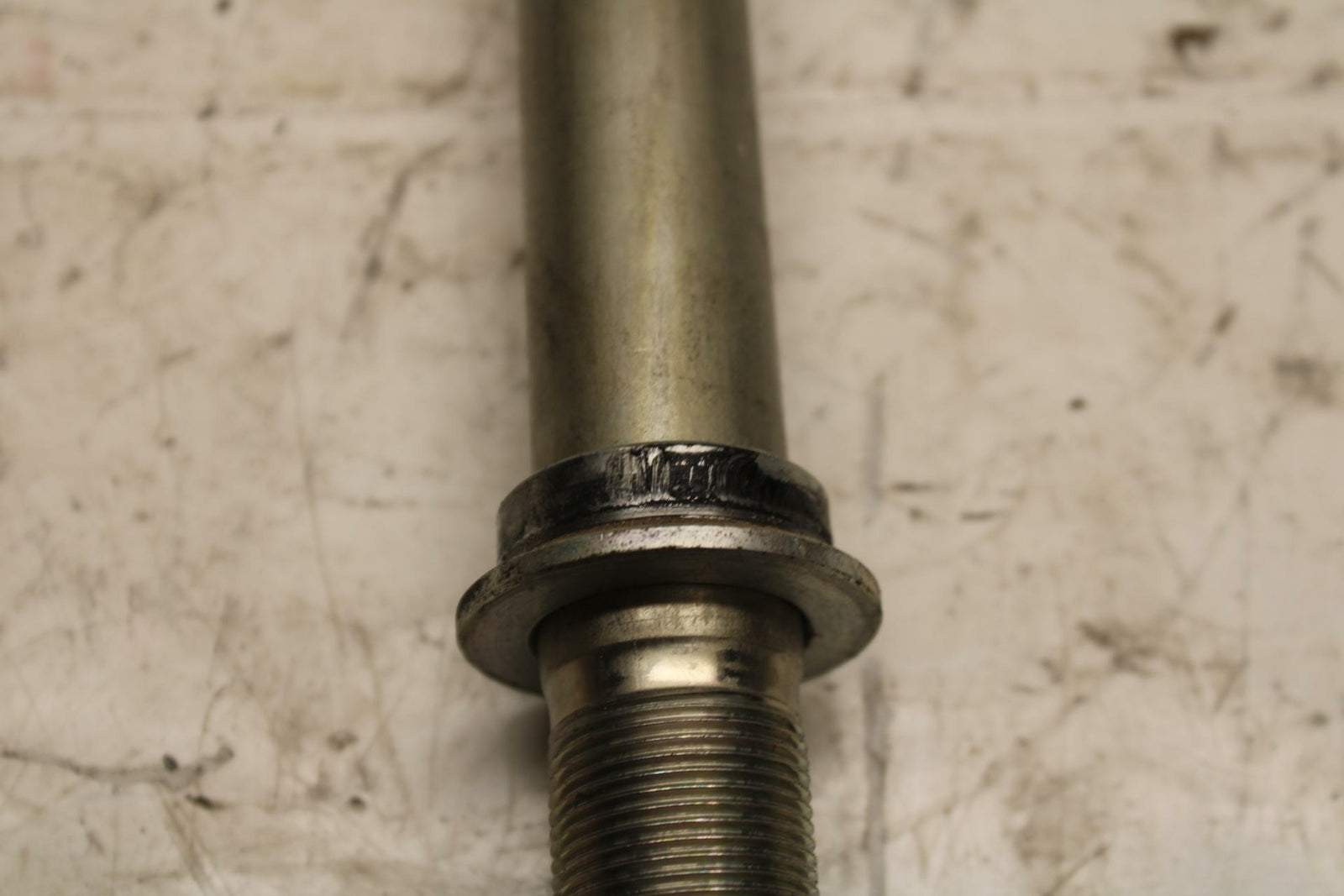 19-20 KAWASAKI NINJA ZX6R FRONT WHEEL RIM AXLE PIVOT BOLT BB407