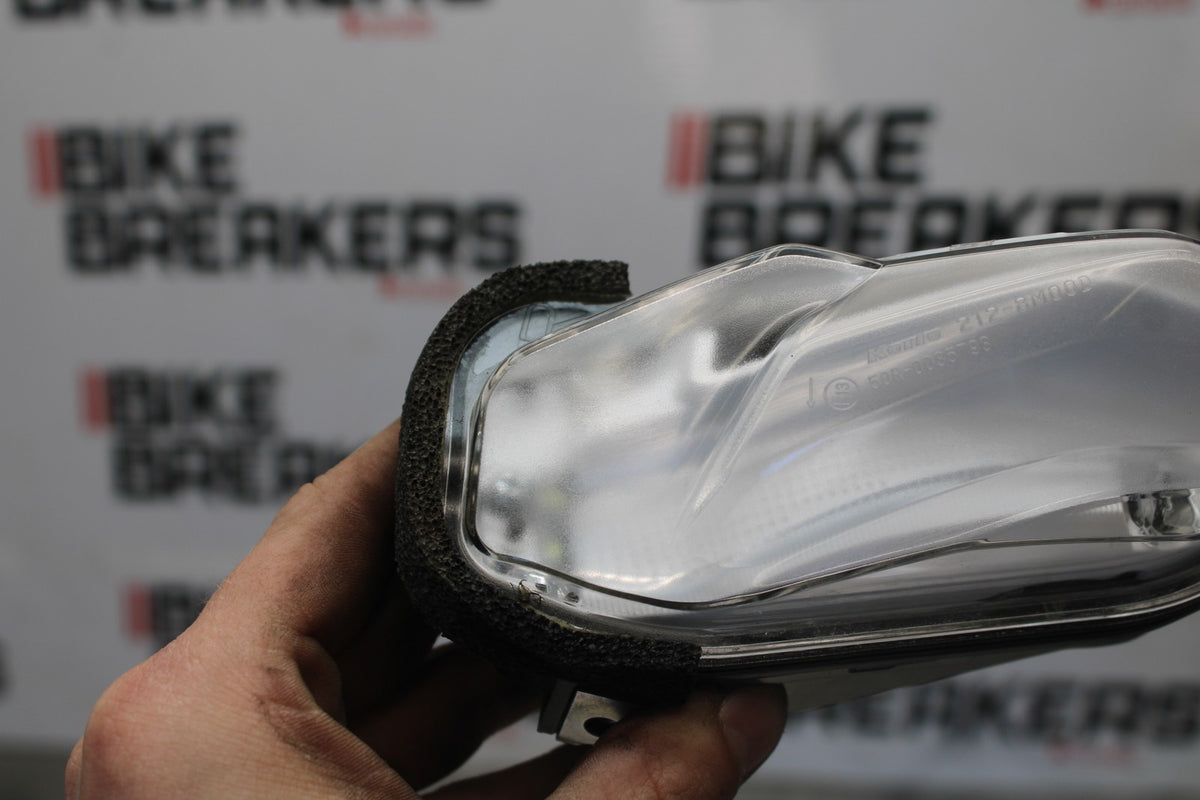 23-24 YAMAHA MT-07 FRONT RIGHT HEADLIGHT HEAD LIGHT LAMP BB927