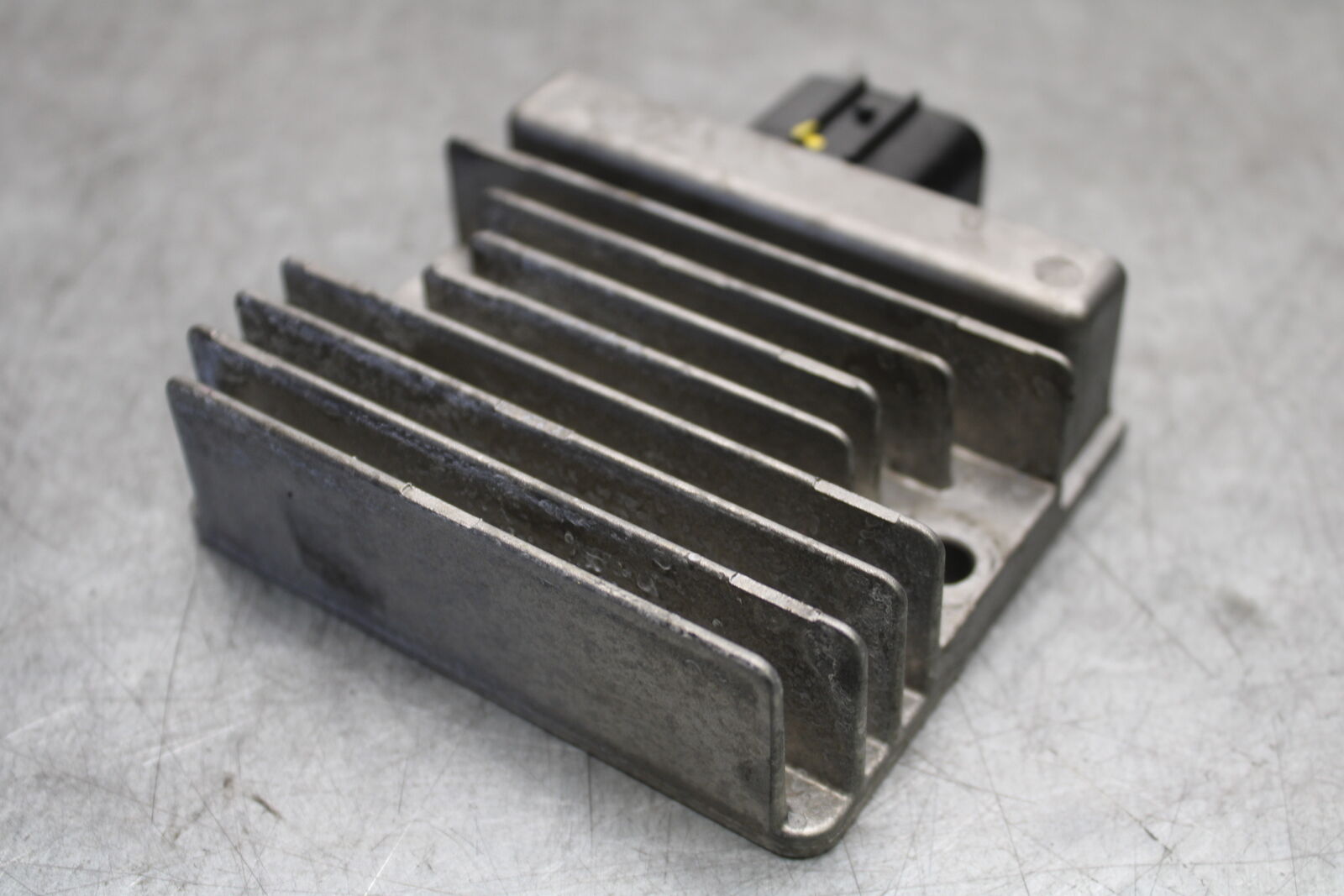 18-23 KAWASAKI NINJA 400 RECTIFIER VOLTAGE REGULATOR BB660