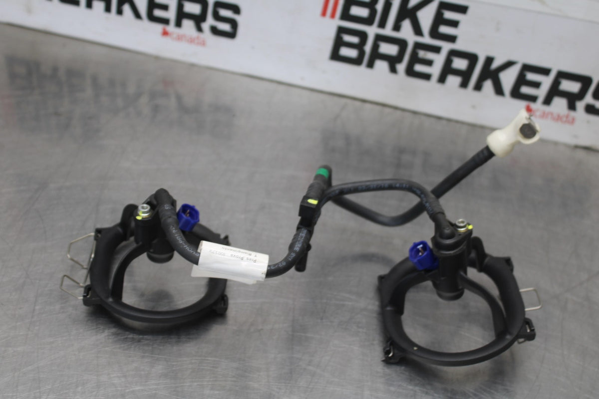 16 DUCATI 959 PANIGALE SECONDARY FUEL INJECTORS TOP AIRBOX GAS RAIL BB912