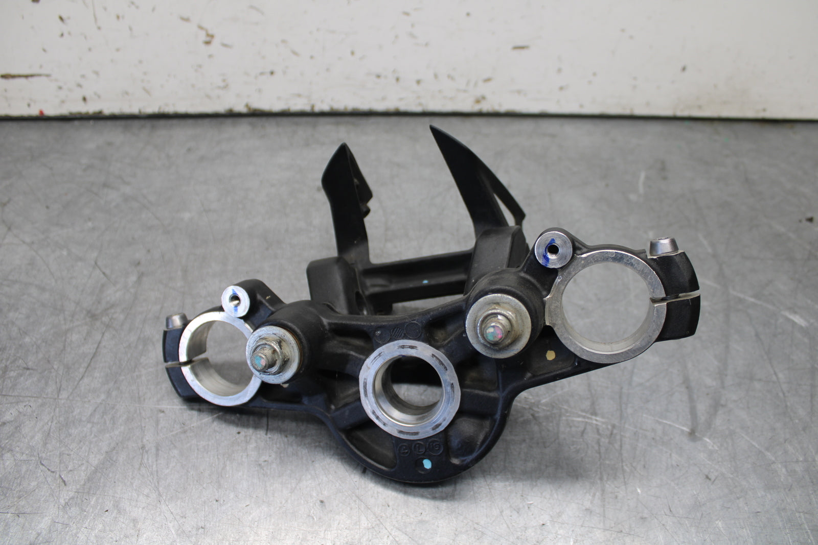 12-17 KAWASAKI ER-6N Z650 FORKS UPPER TRIPLE TREE CLAMP BB709