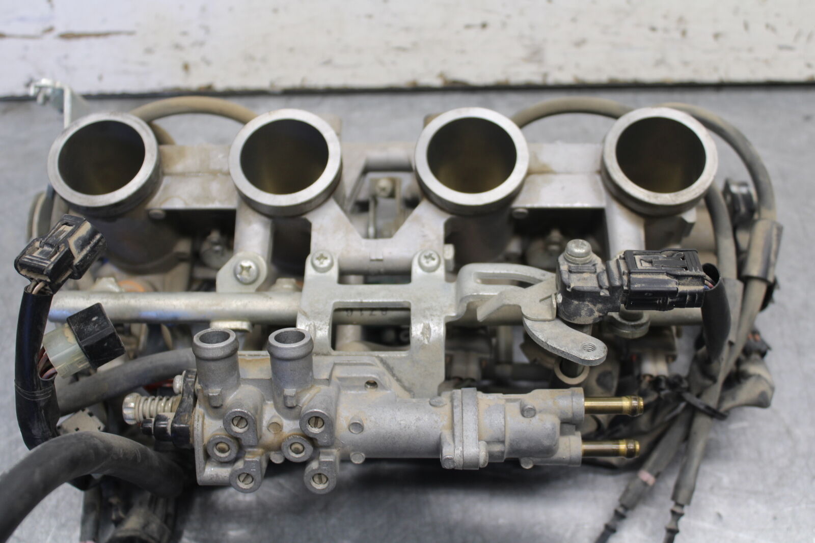 09-15 YAMAHA FZ6R MAIN FUEL INJECTORS / THROTTLE BODIES 20S-13750-00-00 BB686