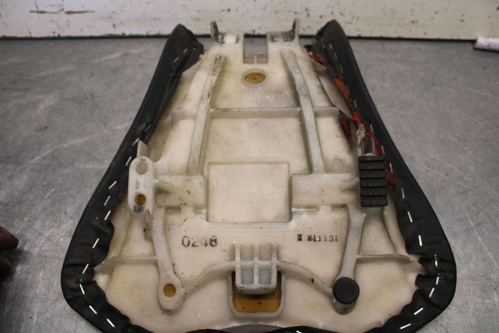 09-12 KAWASAKI NINJA ZX6R ZX600R FRONT DRIVERS SEAT PAD SADDLE PILLION BB656