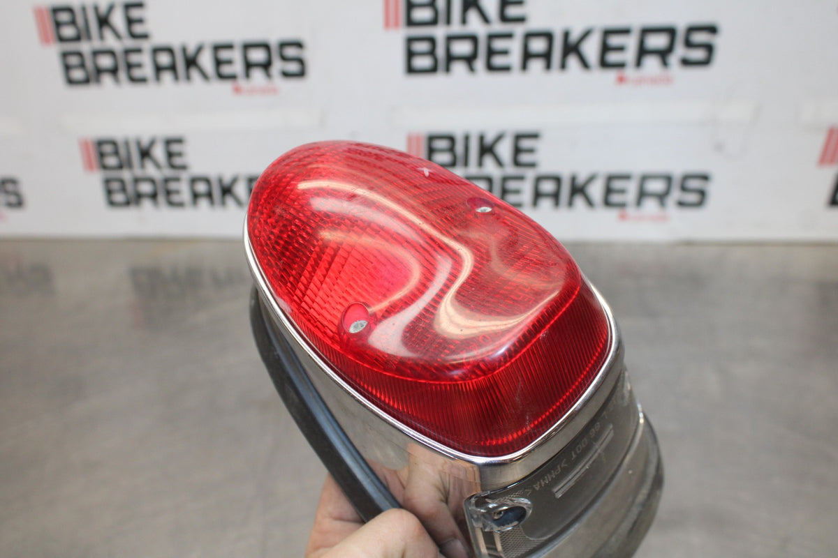 08 KAWASAKI VULCAN 1600 VN1600D NOMAD TAILLIGHT REAR TAIL BRAKE LIGHT BB904