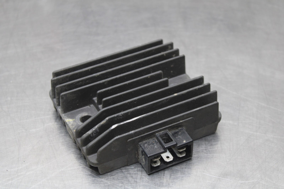 05 YAMAHA YZF R6 RECTIFIER VOLTAGE REGULATOR BB858