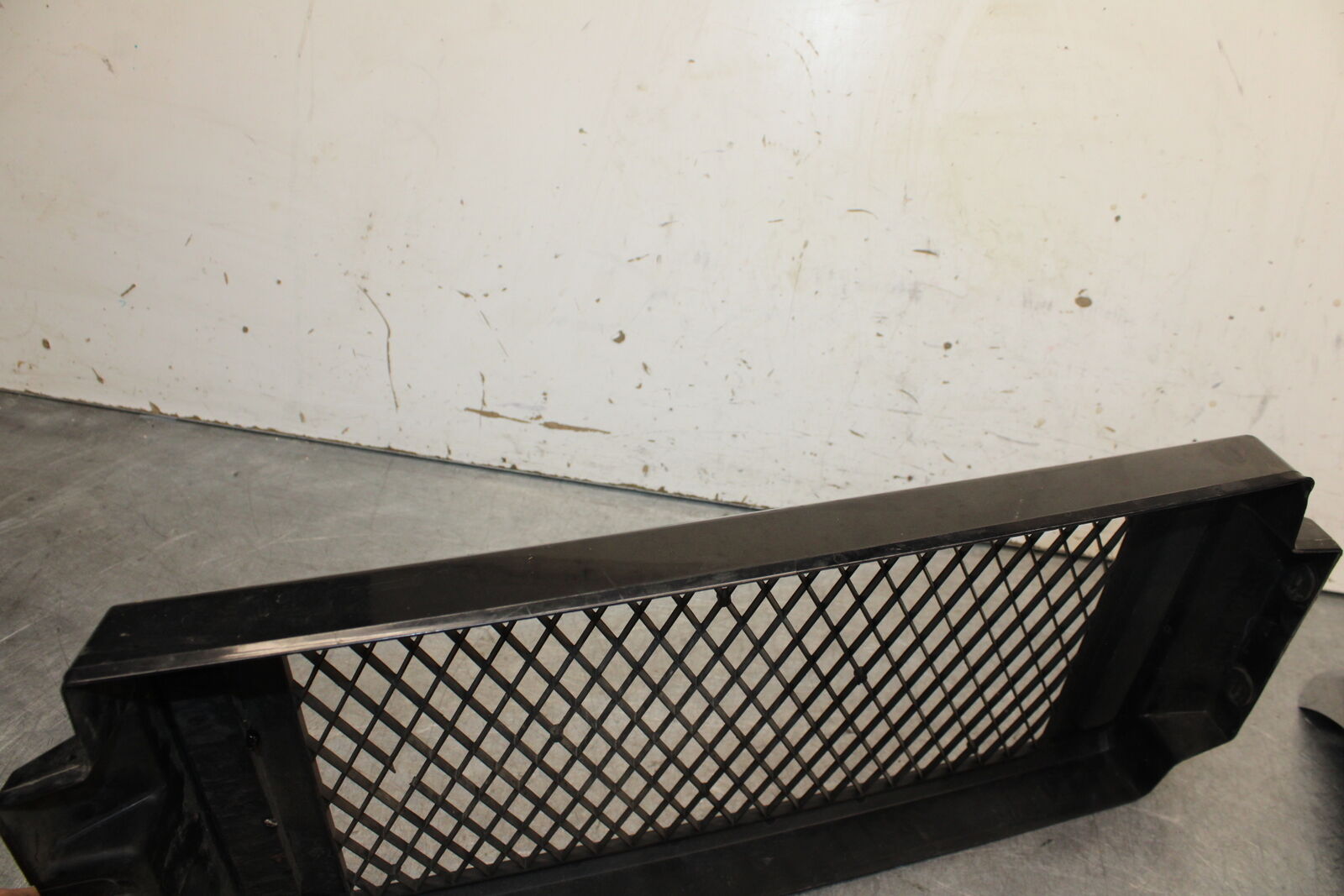 05-06 SUZUKI BOULEVARD M50 RADIATOR GRILLE GRILL SHIELD GUARD 17760-41F00 BB671