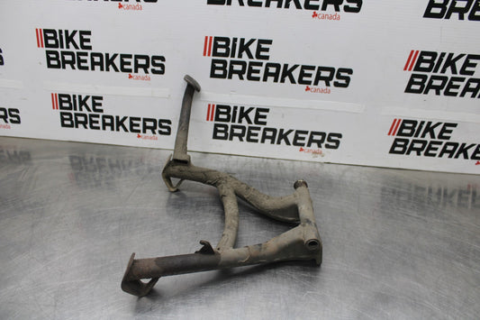 84 HONDA INTERCEPTOR 1000 VF1000F CENTER MAIN STAND BB878