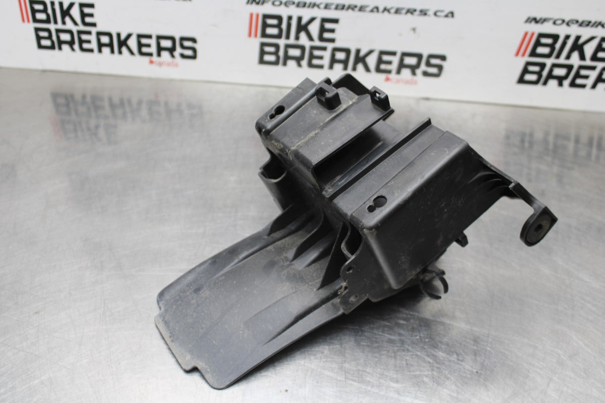 17-24 SUZUKI SV650 REAR BACK TAIL UNDERTAIL BATTERY TRAY PLASTIC BB829