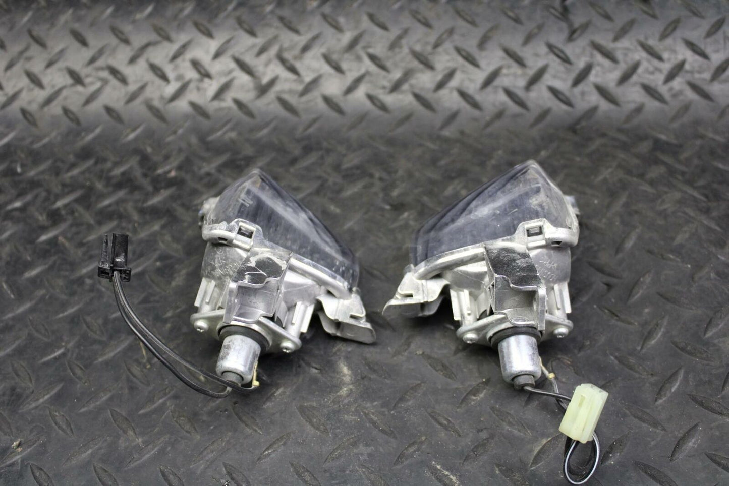 08-09 SUZUKI GSXR750 REAR LEFT RIGHT TURN SIGNALS INDICATORS 35603-21H00 BB 179