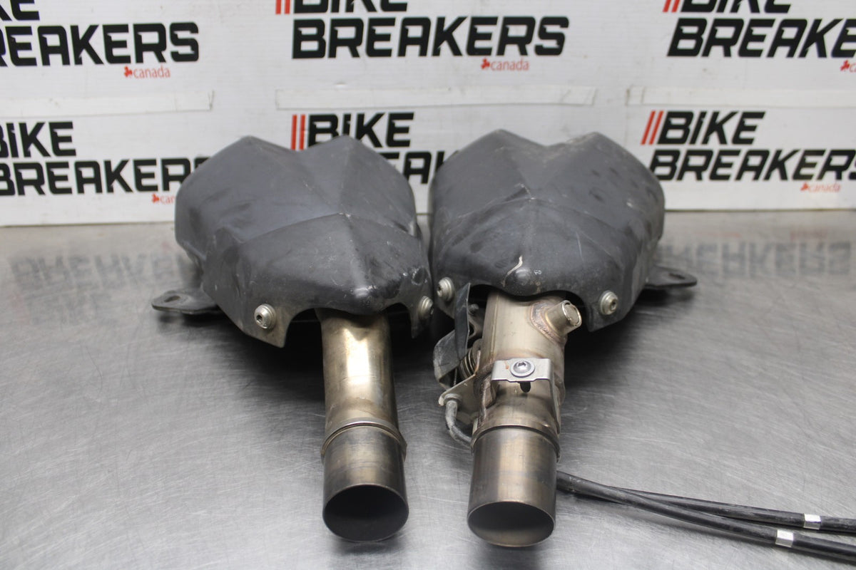 10-13 KAWASAKI Z1000 EXHAUST PIPE MUFFLER SLIP ON CAN SILENCER SET PAIR BB421