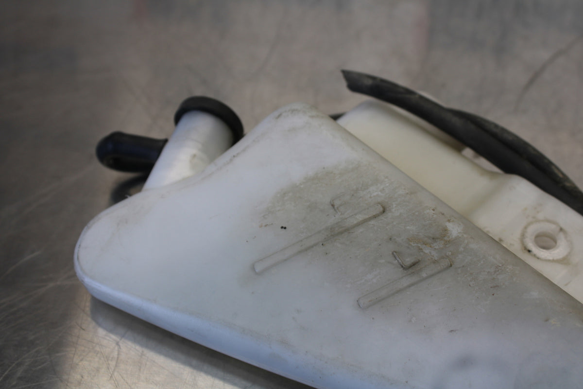 11 SUZUKI GSXR1000 COOLANT WATER TANK RESERVOIR BOTTLE BB142