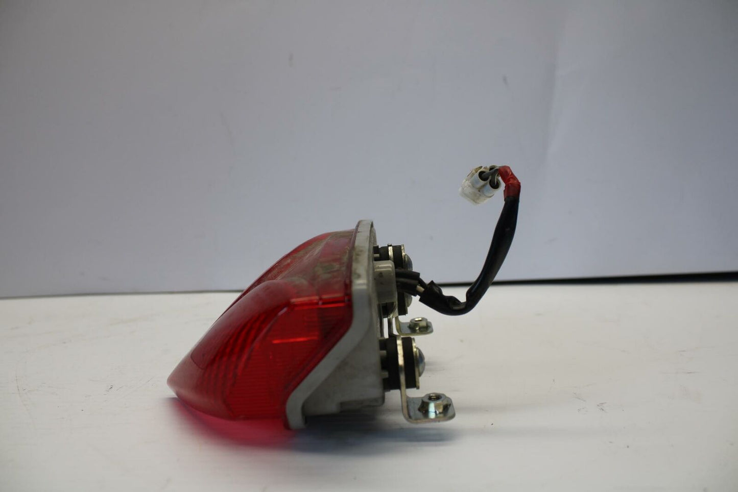 11-21 SUZUKI GSXR600 REAR TAIL TAILLIGHT BACK BRAKE LIGHT BB252