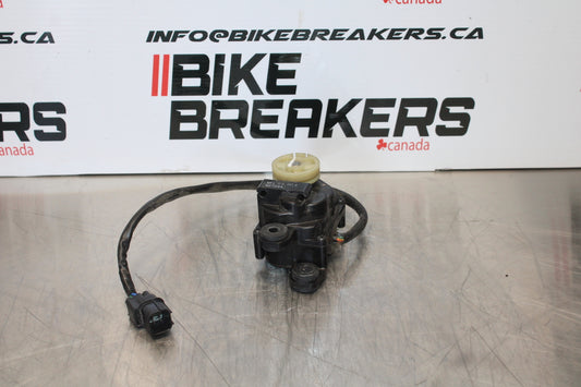 12-16 HONDA CBR1000RR EXHAUST VALVE SERVO MOTOR BB157