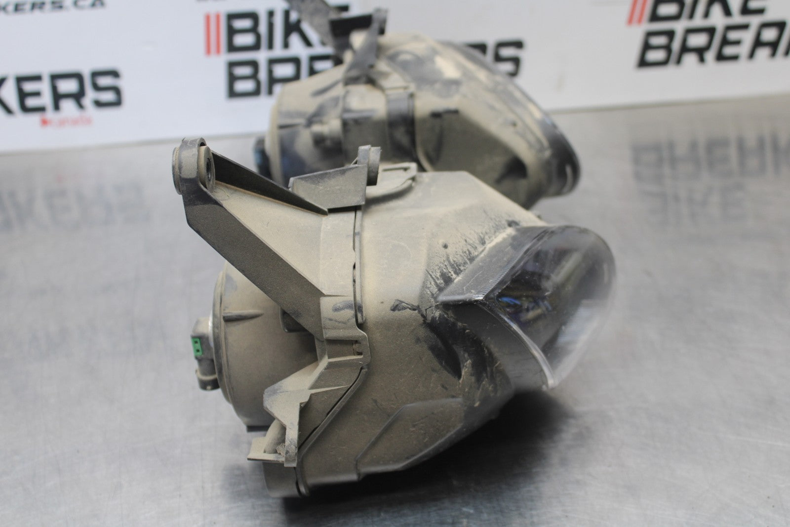 07-08 KAWASAKI NINJA ZX6R FRONT HEADLIGHT HEAD LIGHT LAMP 23007-0071 BB203