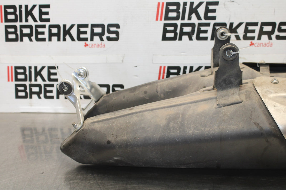 16 DUCATI 959 PANIGALE EXHAUST PIPE MUFFLER SLIP ON CAN SILENCER BB912