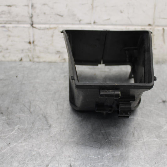2006 07 Yamaha YZF R6 RAM AIR INTAKE TUBE DUCT BB423