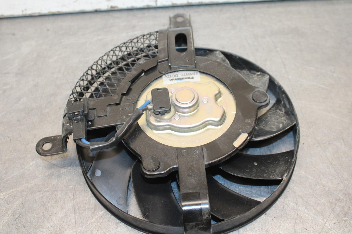 11-23 SUZUKI GSXR 750 ENGINE RADIATOR COOLING FAN BB630