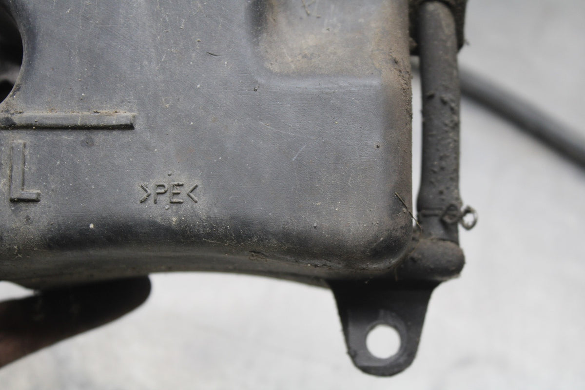 02 KAWASAKI VULCAN 800 VN800B CLASSIC COOLANT WATER TANK RESERVOIR BOTTLE BB862