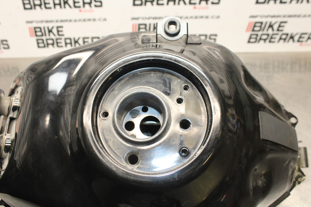 17-18 YAMAHA YZF R3 GAS TANK FUEL CELL PETROL RESERVOIR BB813