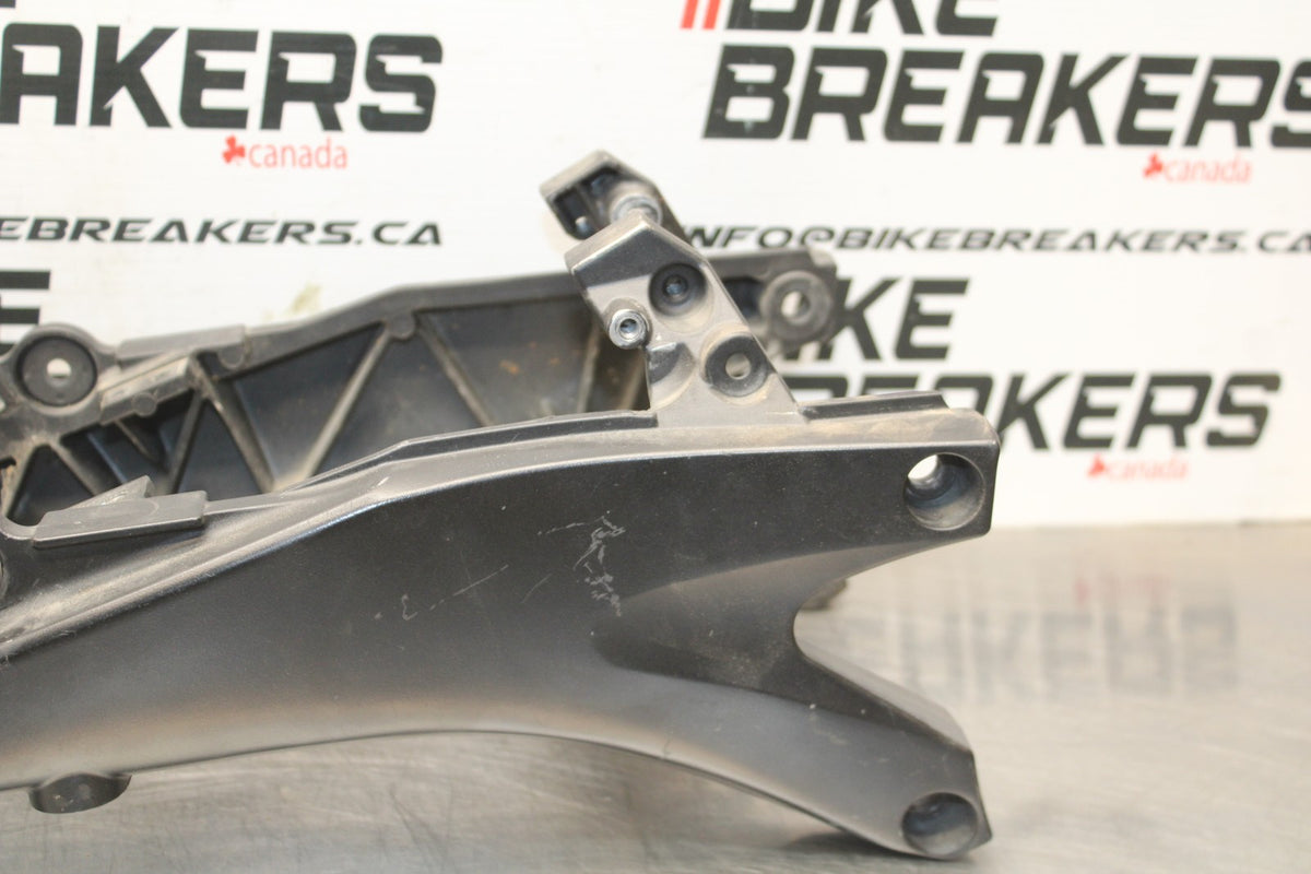 06-07 SUZUKI GSXR 600 REAR SUBFRAME BACK SUB FRAME BB845