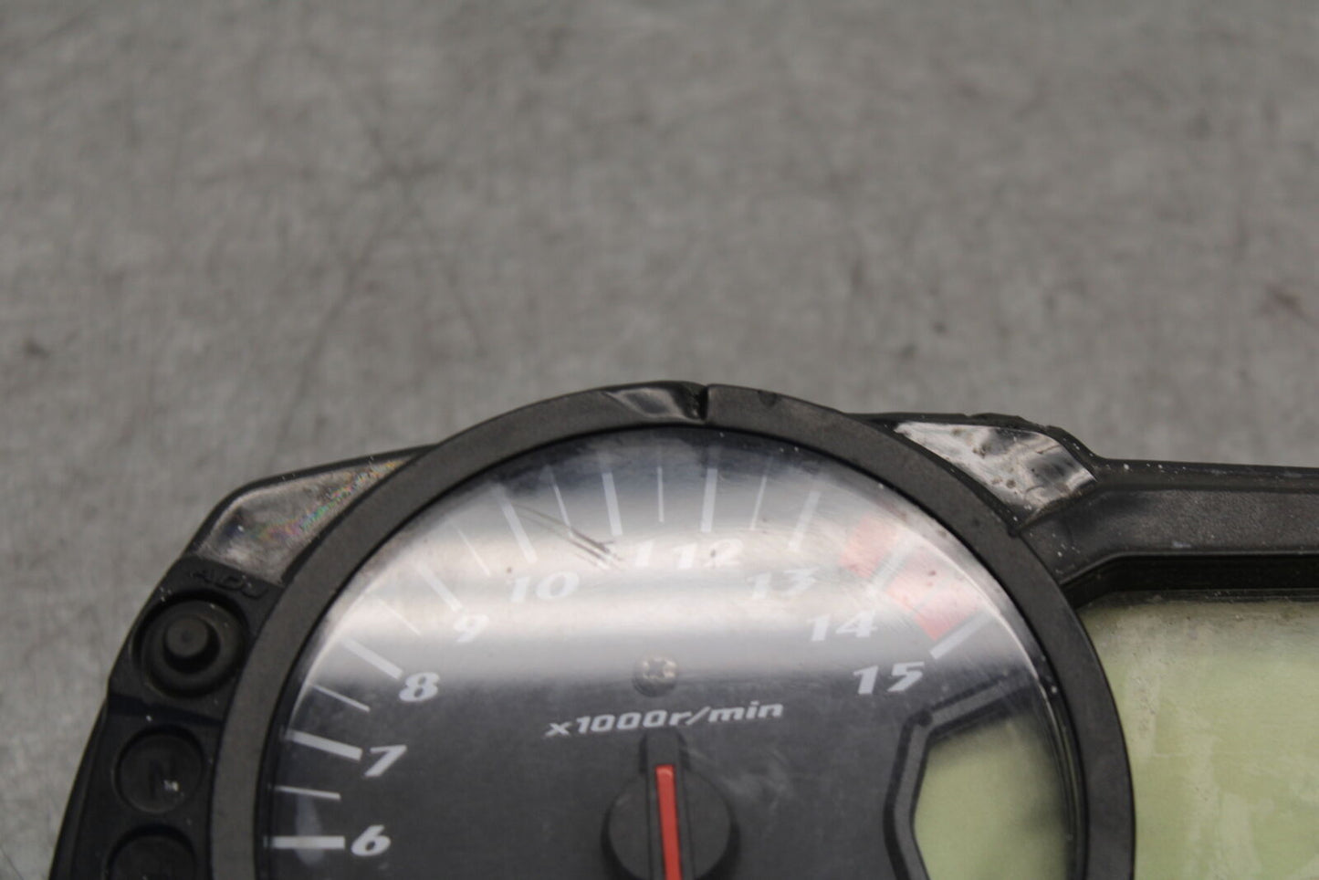 05-06 SUZUKI GSXR1000 SPEEDO TACH GAUGES CLUSTER SPEEDOMETER TACHOMETER BB677