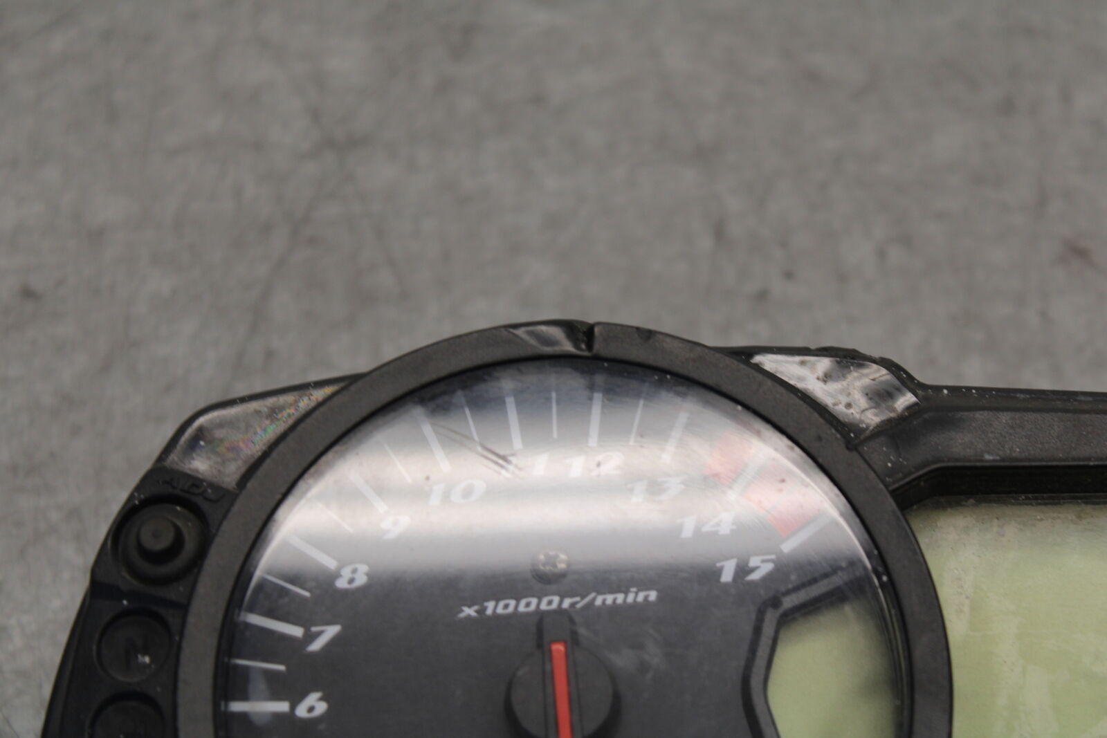 05-06 SUZUKI GSXR1000 SPEEDO TACH GAUGES CLUSTER SPEEDOMETER TACHOMETER BB677