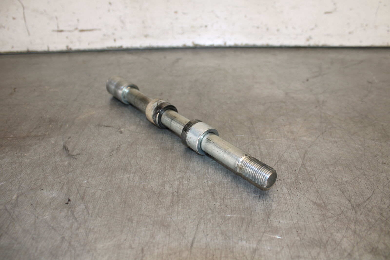 13-15 HONDA CBR500R FRONT WHEEL RIM AXLE PIVOT BOLT 44301-MGZ-J00 BB704