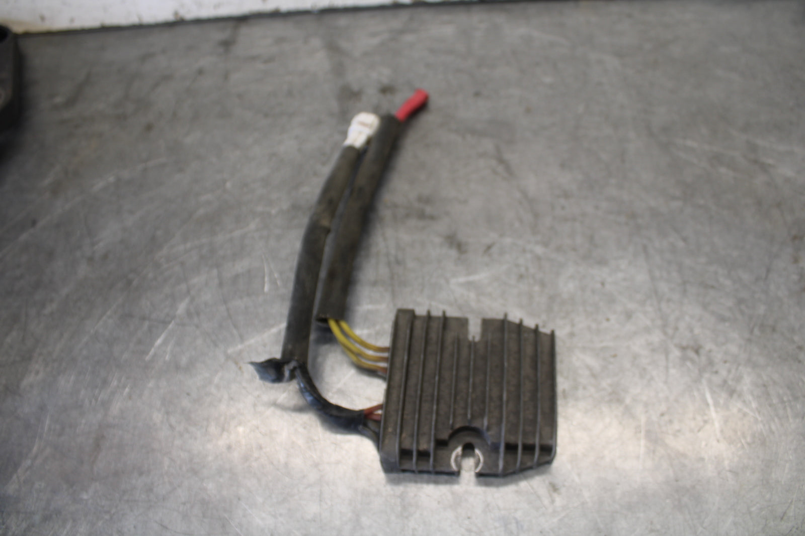 06-07 SUZUKI GSXR 600 RECTIFIER VOLTAGE REGULATOR BB694