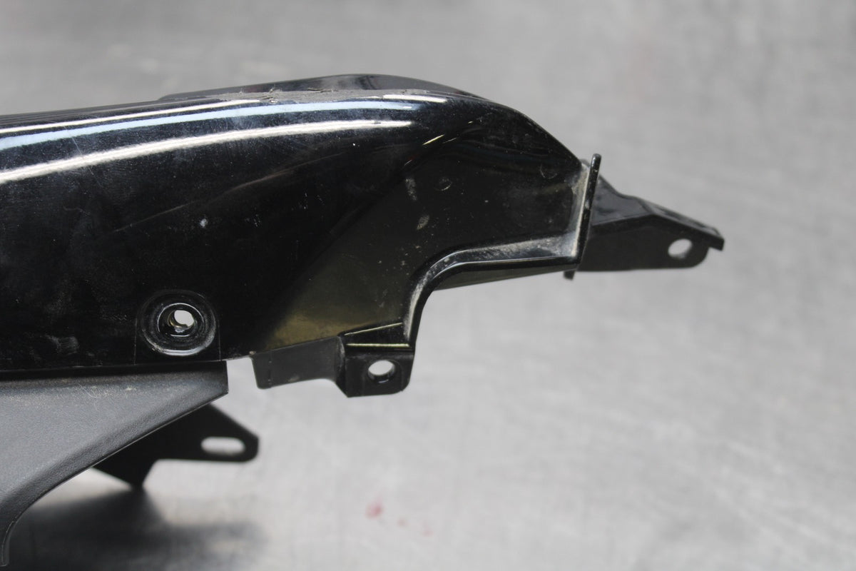 22-25 YAMAHA YZF R7 RIGHT REAR BACK TAIL FAIRING COWL SHROUD BB769-B