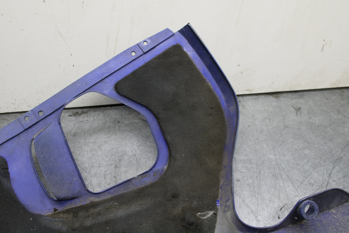 99-02 YAMAHA YZF R6 RIGHT LOWER BOTTOM BELLY SIDE FAIRING COWL  BB246