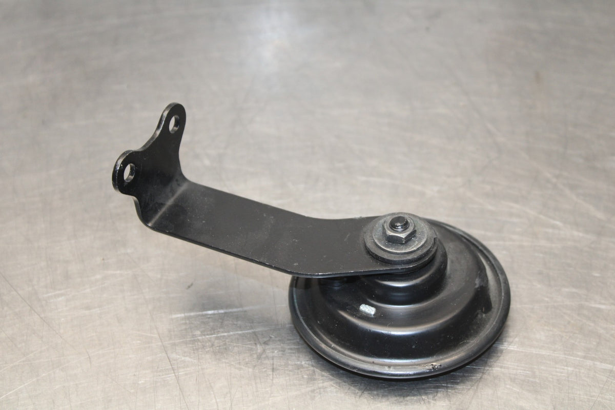 11-24 SUZUKI GSXR750 HORN SIGNAL BB630