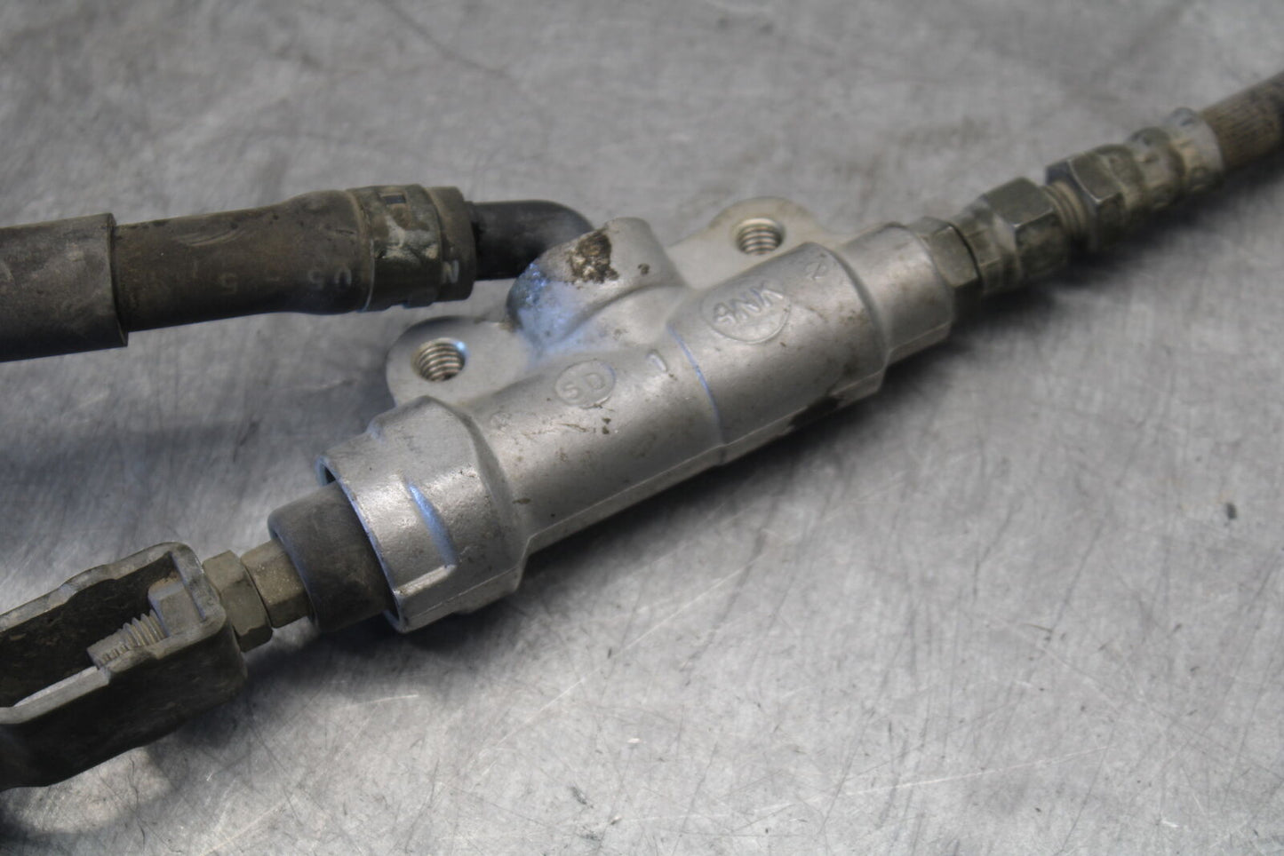 05-06 YAMAHA ROYAL STAR REAR BACK BRAKE MASTER CYLINDER W RESERVOIR BB697