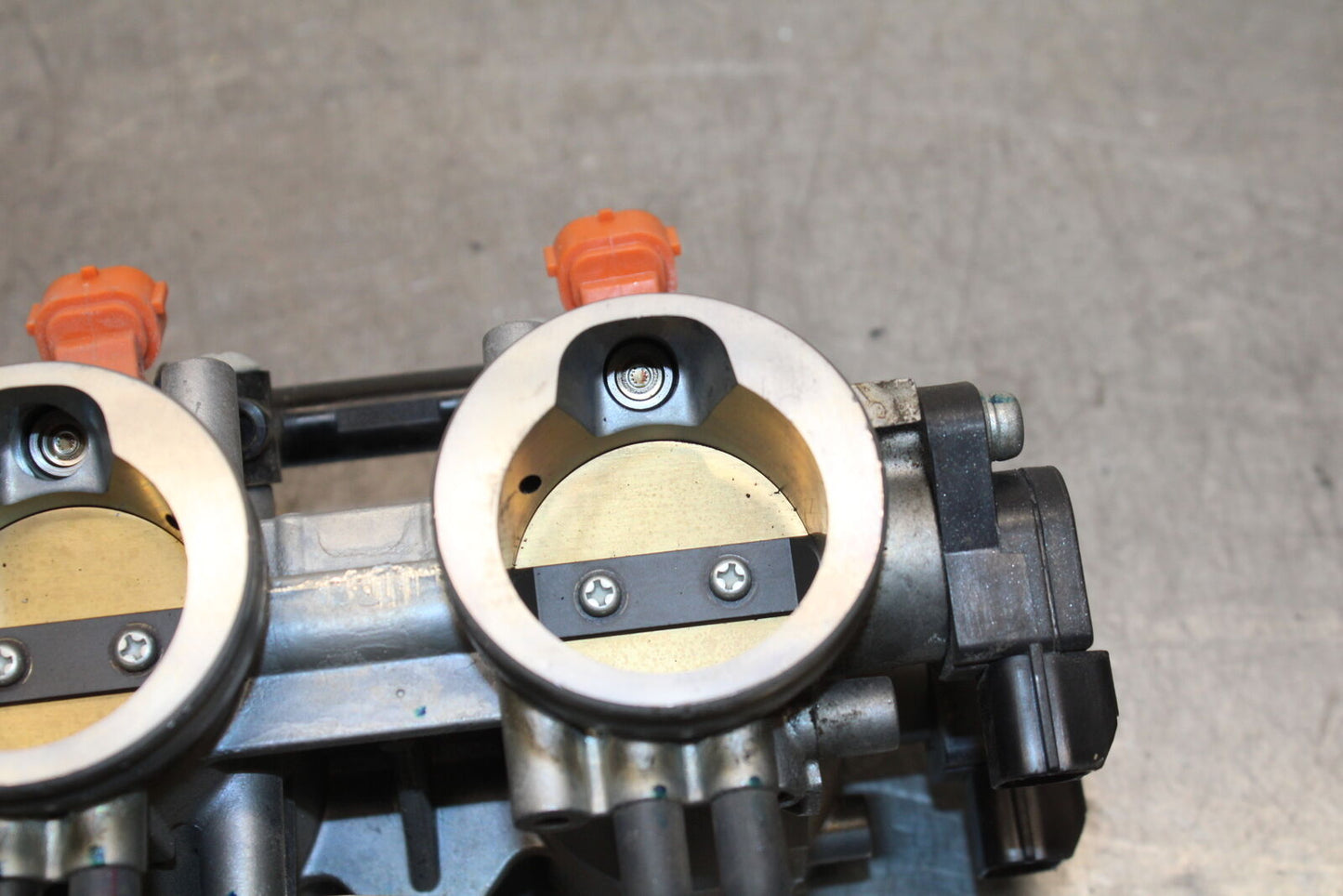 13-18 KAWASAKI NINJA ZX6R MAIN FUEL INJECTORS / THROTTLE BODIES BB118