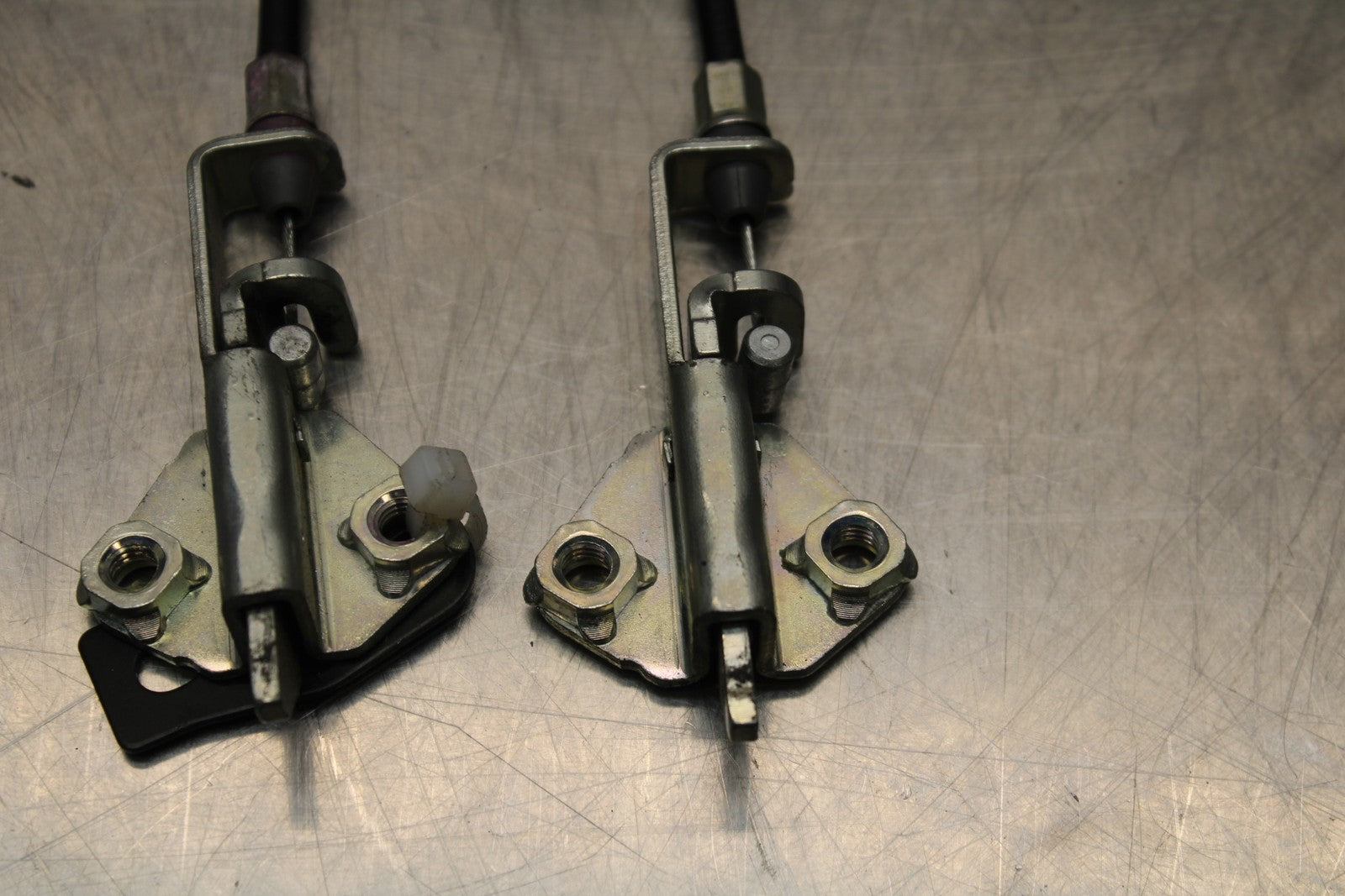 21-23 KAWASAKI NINJA ZX6R REAR PASSENGER SEAT LATCH LOCK ASSEMBLY BB179