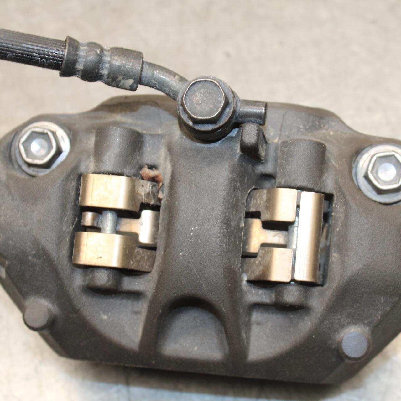 21 KAWASAKI NINJA ZX6R RIGHT LEFT FRONT BRAKE CALIPER SET PAIR CALIPERS BB647