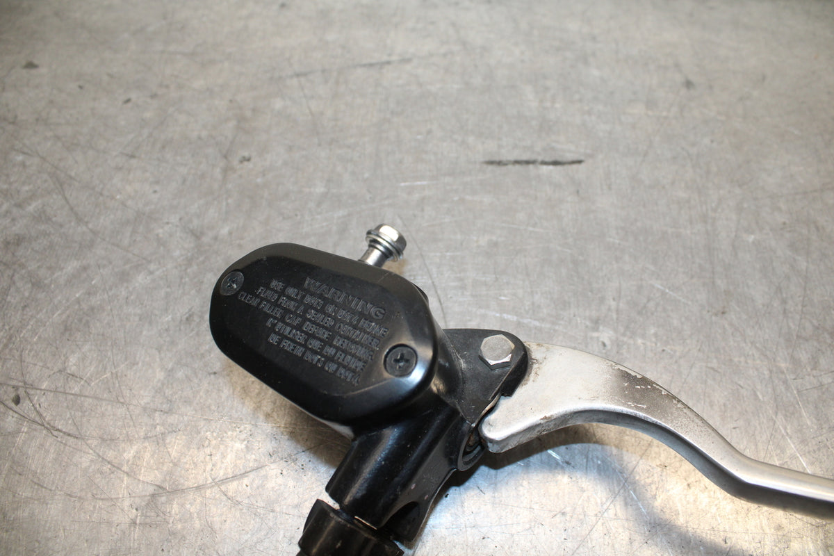24 KAWASAKI NINJA 500 ABS FRONT BRAKE MASTER CYLINDER BB744