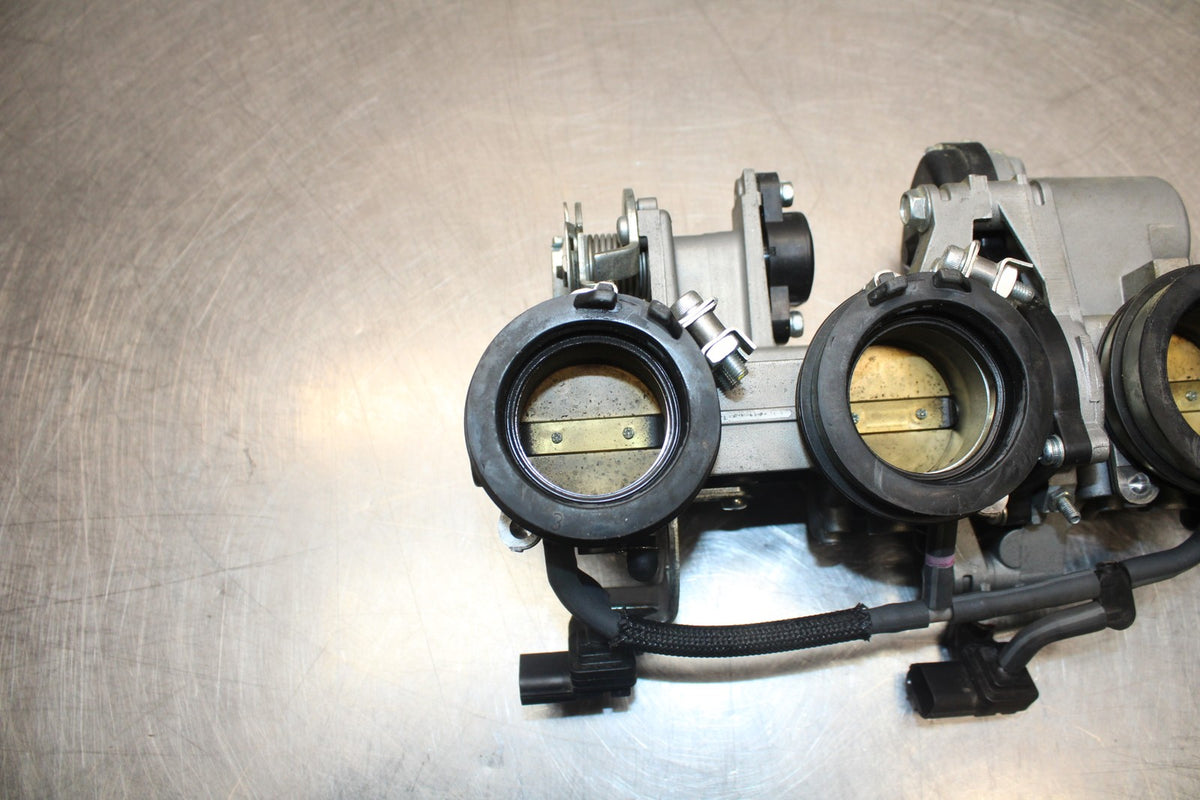 16-21 YAMAHA XSR900 MAIN FUEL INJECTORS / THROTTLE BODIESBB372
