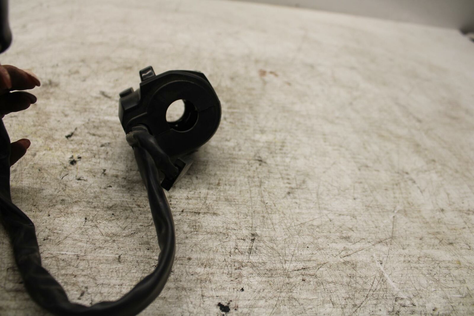 12-13 KAWASAKI EX300 NINJA LEFT CLIP ON HANDLE HORN SIGNALS SWITCH BB373